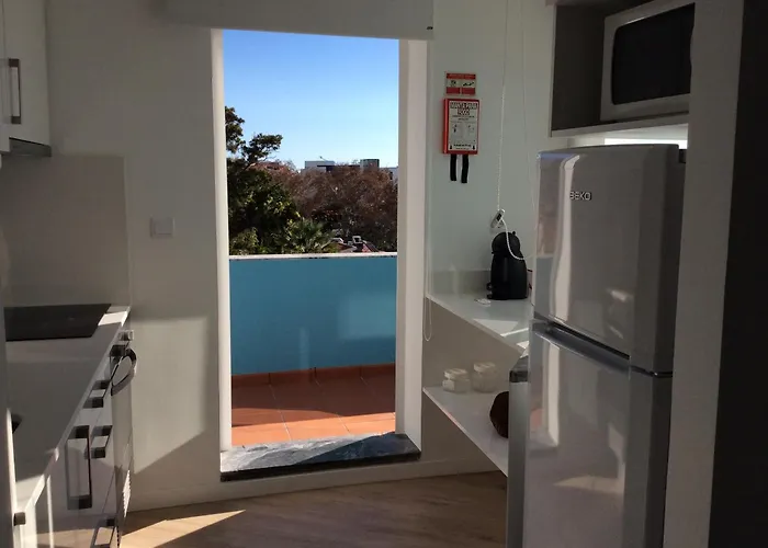 Charming Lido Flat Ii Фуншал